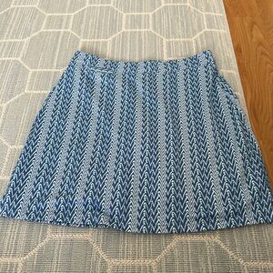 Peter Millar skirt. Built in liner. Never worn. 17.5 inches long